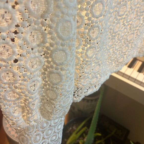 H&M Crochet White Lace Women's Blouse Size 6 - Picture 15 of 16
